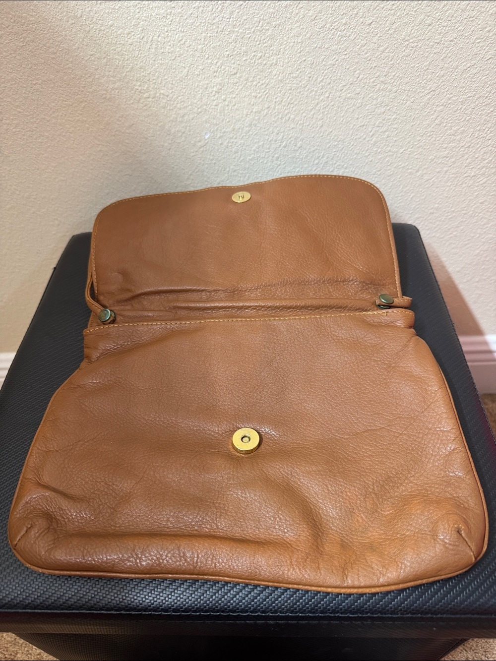 Vintage Andrew Geller Saddle Brown Leather Crossbody Bag - Picture 2 of 6